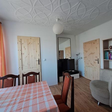 Pokoje Goscinne U Marysi Nowy Sacz Exterior photo